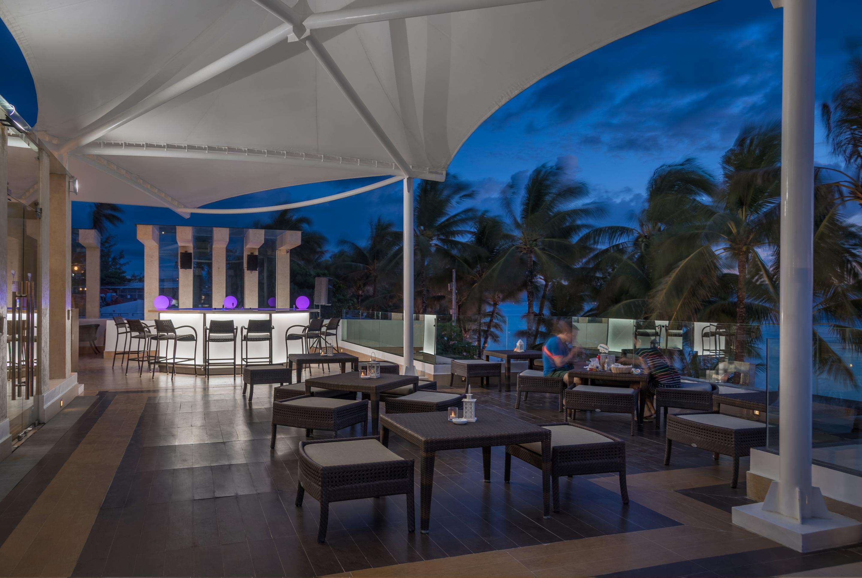 Отель The District Boracay Balabag  Экстерьер фото
