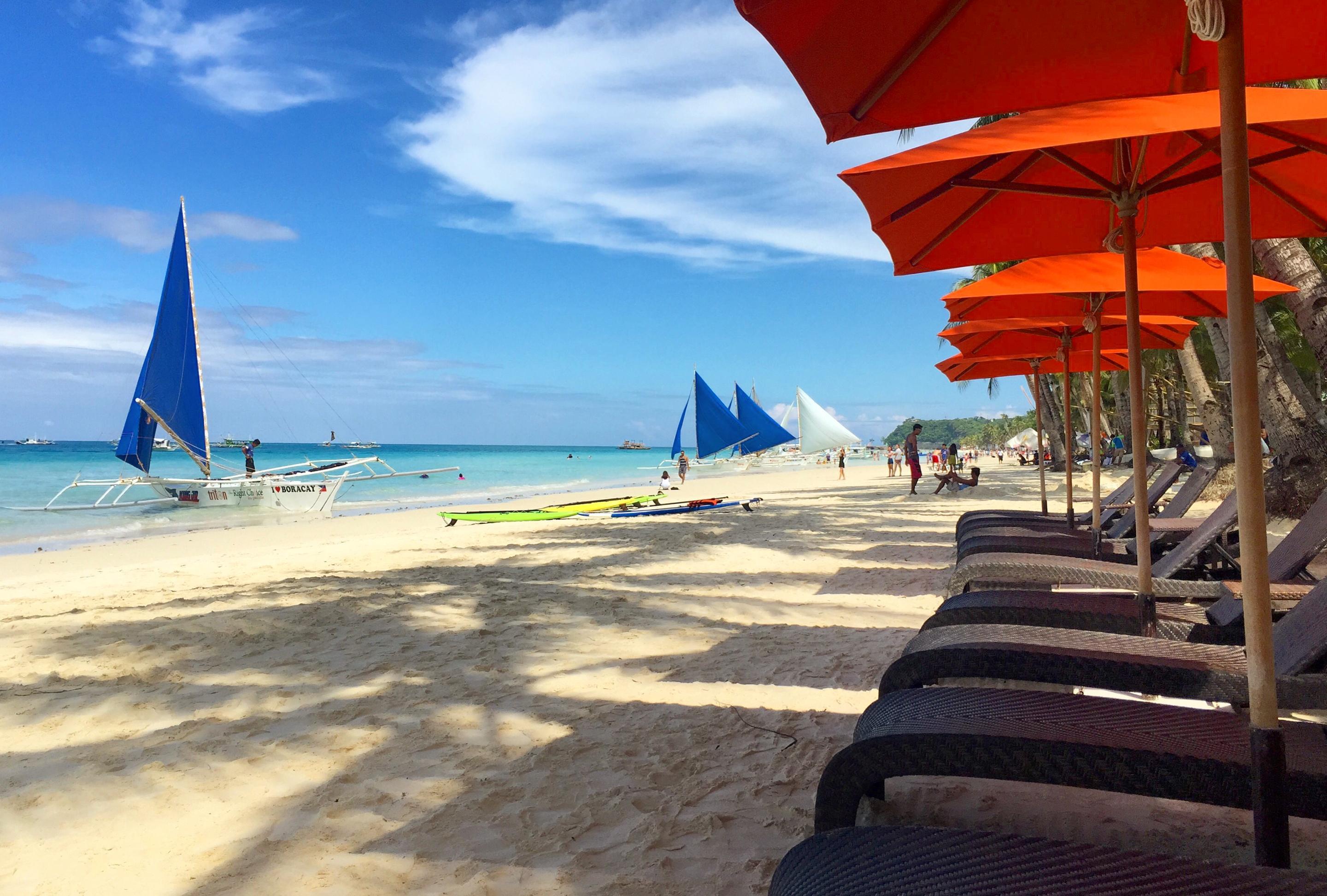 Отель The District Boracay Balabag  Экстерьер фото